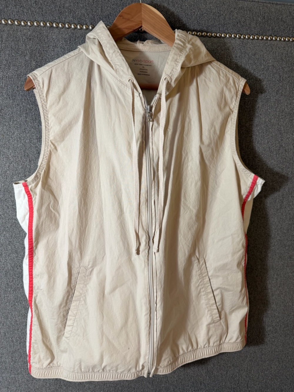 New York & Company Cream Hooded Zip-Up Windbreaker Vest with RedPink Logo Accent